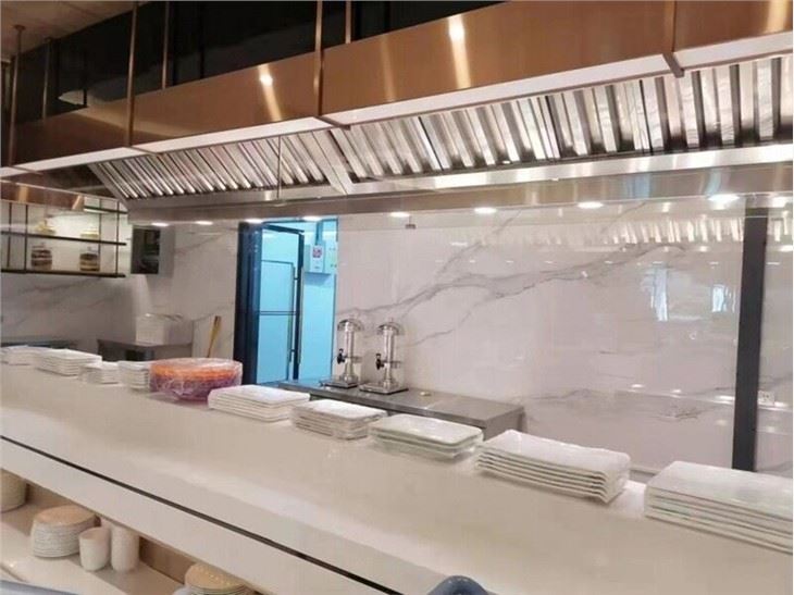 Alpine White Porcelain Kitchen
